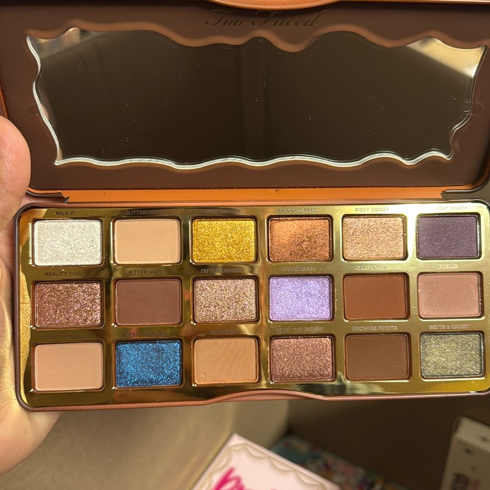 Better than chocolate 🍫 palette by too faced